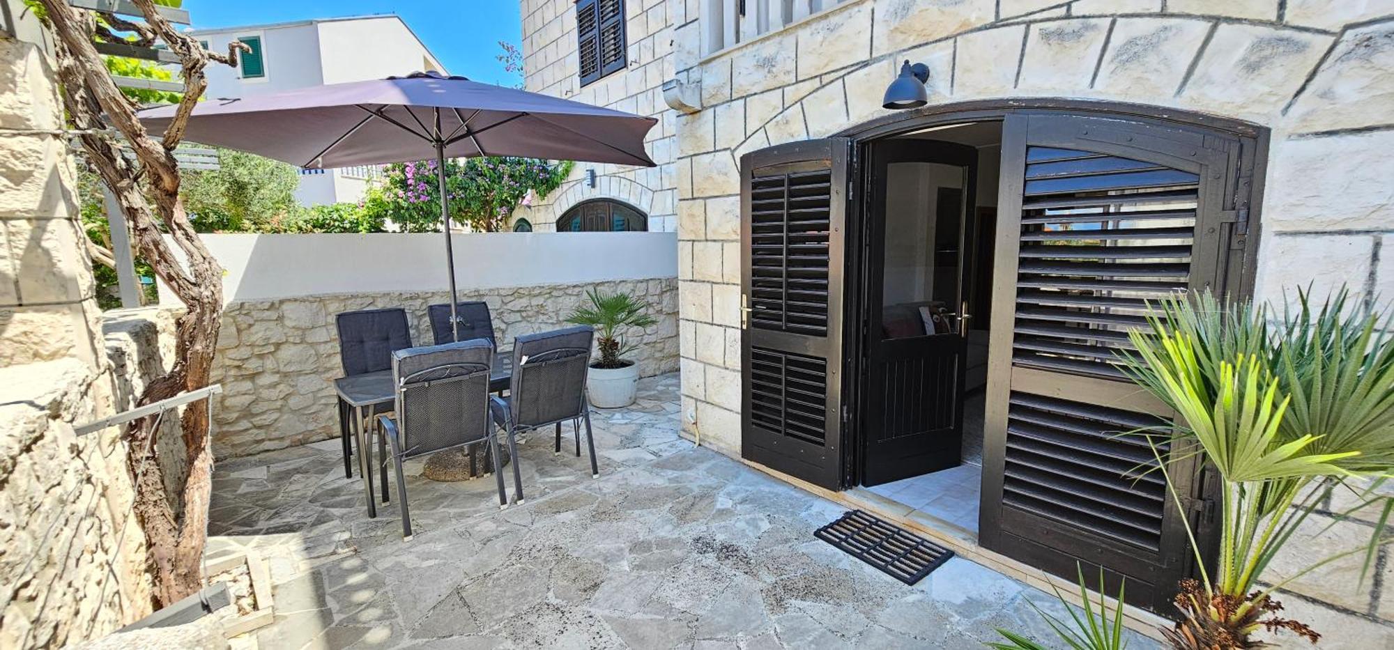 Apartments Ivana Sutivan Exterior photo